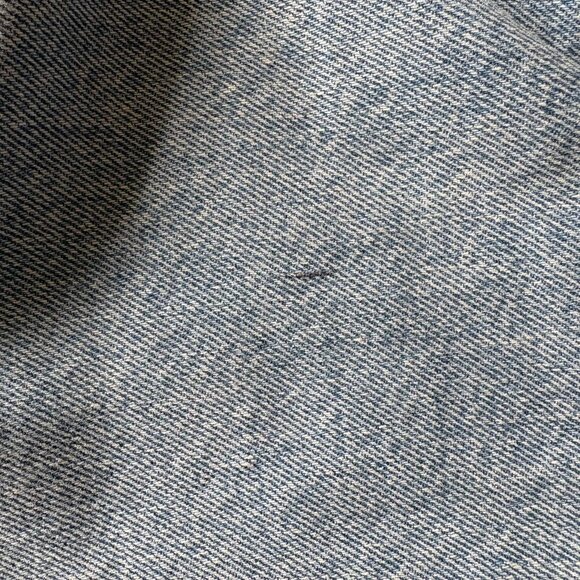 [28] ZARA Light Wash High-Waisted Jeans - Picture 9 of 9